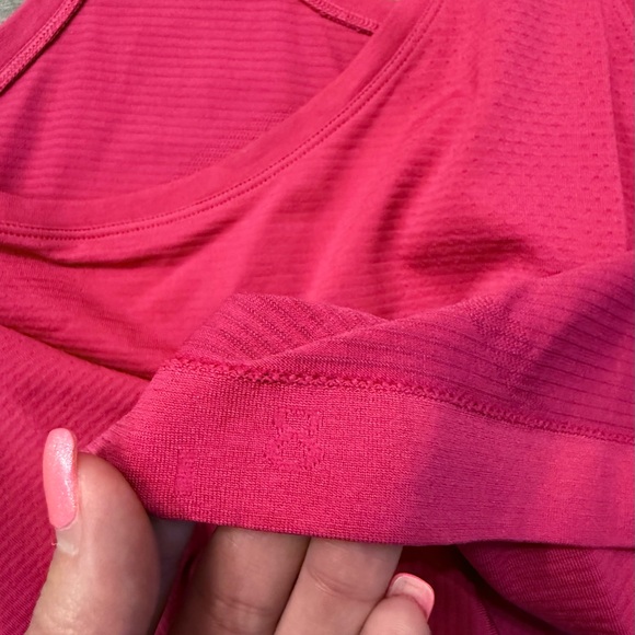 Lululemon Swiftly Tech Racerback Tank Top Waist Length, Passionate Size 8 - Picture 3 of 5